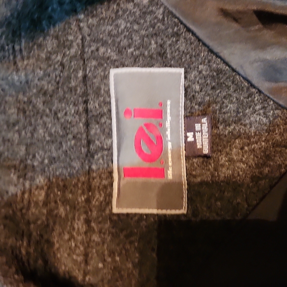 L.e.i. peacoat size M - Picture 2 of 4